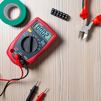 ΕΡΓΑΛΕΙΑ ΚΑΙ ΥΛΙΚΑ